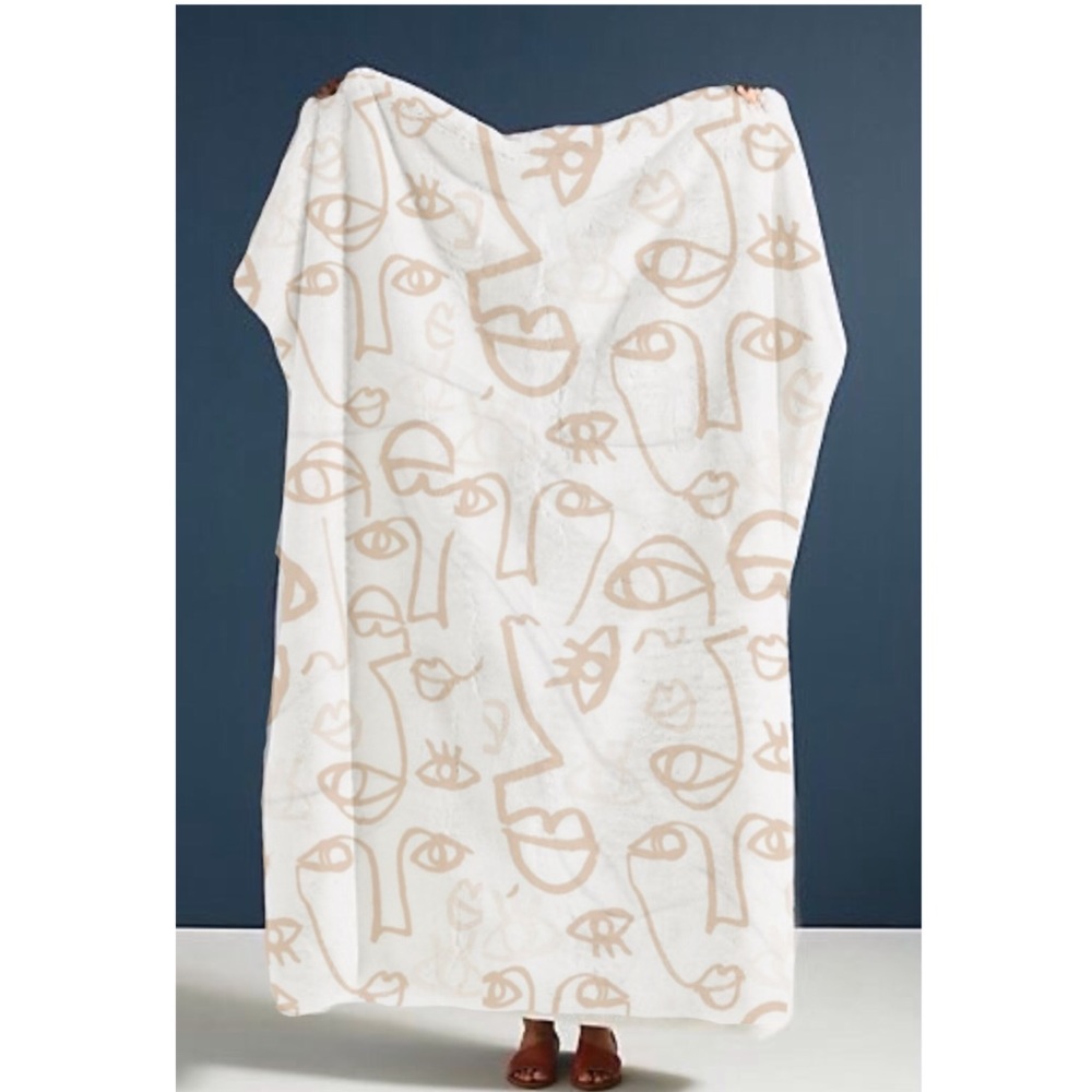Line Face Art Comfy Blanket
